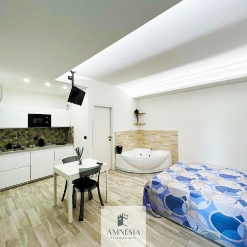 Amnesia Taormina Suite