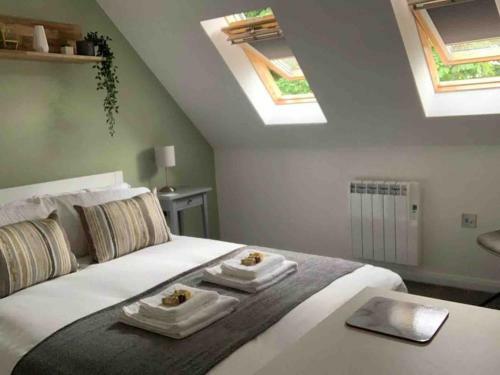 Beautiful Cosy Rural Retreat With Parking!