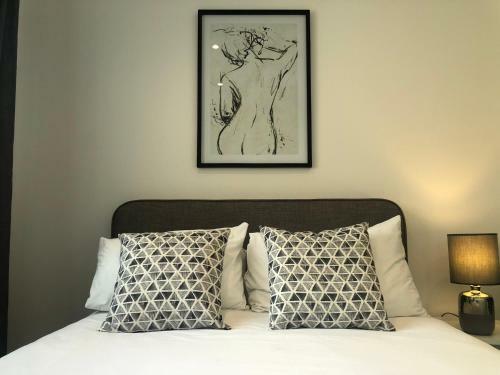 2 Bed Apartment- 33a Saint Leonard