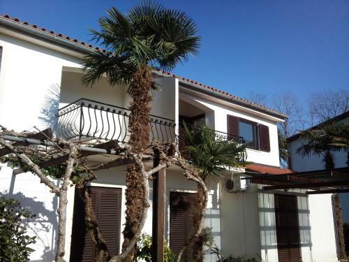 Apartments Lana
