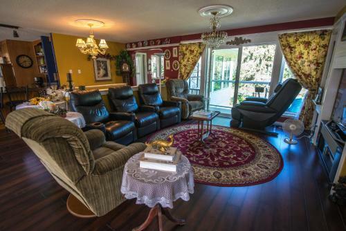 River Road Bed & Breakfast