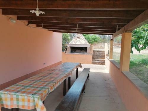 Charming 3-bed Cottage In Porto Corallo