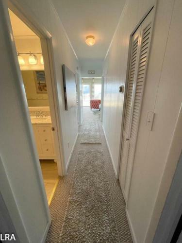 E-sea Breezy Cottage