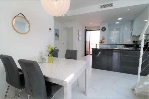 Casa Aguil�n Apartamento Con Balc�n Azotea Con Piscina Compartida