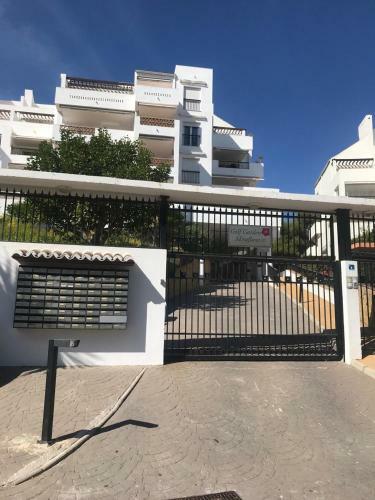 2 Bed Ground Floor Apartment In Prestige Golf Complex