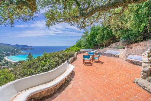 Villa Aurelia . A Terrace On The Mediterranean Sea
