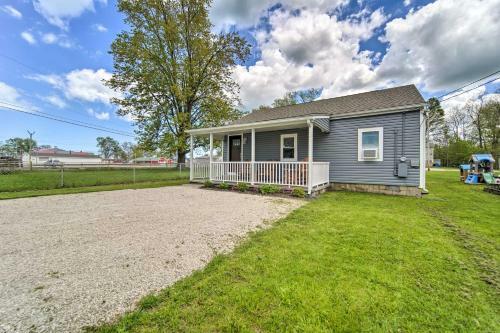Charming Geneva Getaway With Easy Strip Access!