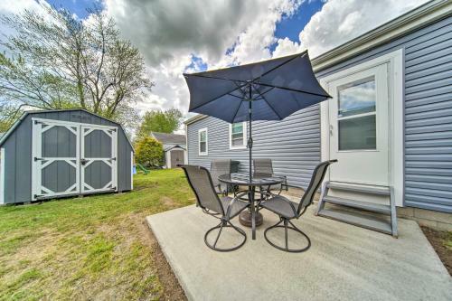 Charming Geneva Getaway With Easy Strip Access!