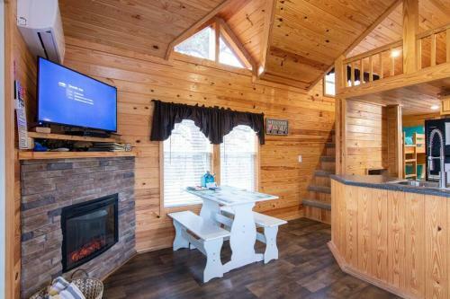 Hocking Hills Cottage