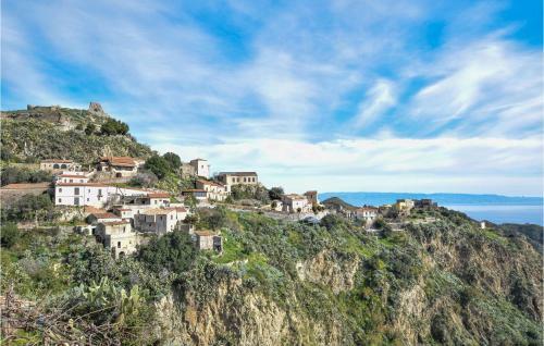 Amazing Home In Savoca With Wifi And 2 Bedrooms