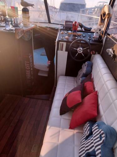 Lovers Boat Aloha II