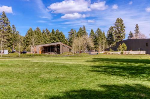 Cascade View Retreat