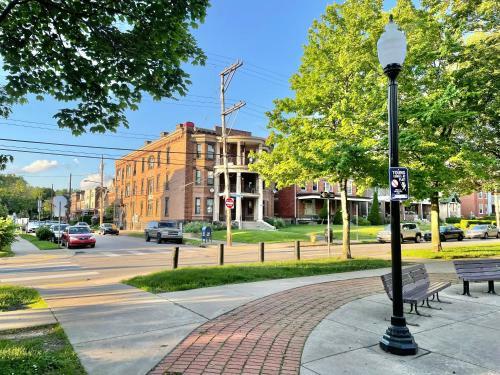 Apartamento Luxe Bloomfield Apt ? Upmc/pitt/cmu ? Free Parking