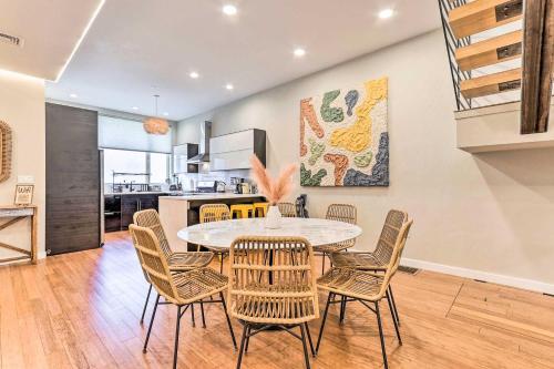 Dtwn Townhome With Hot Tub And Backyard Oasis!