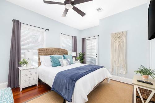 Rooftop Deck With Parking - 3 Blocks To King