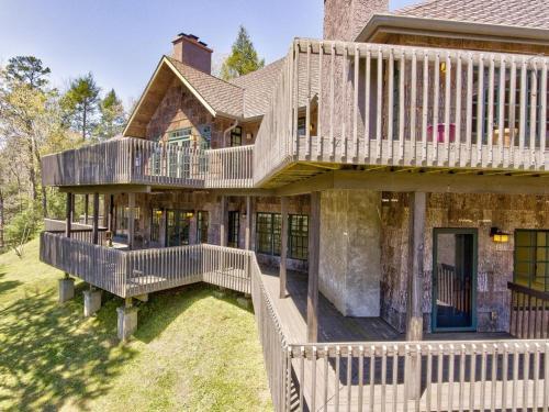 Misty Mountain Manor Home