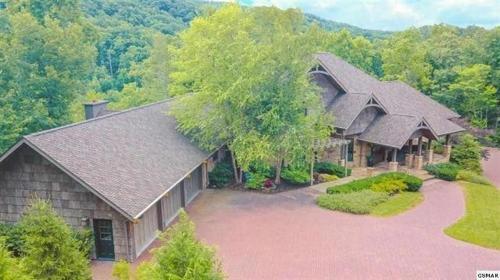Misty Mountain Manor Home