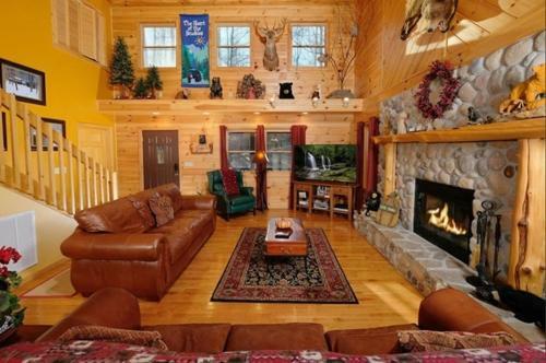 River Lodge Home