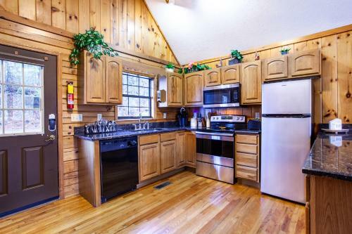 Mountain Retreat Wc Possible With Hot Tub