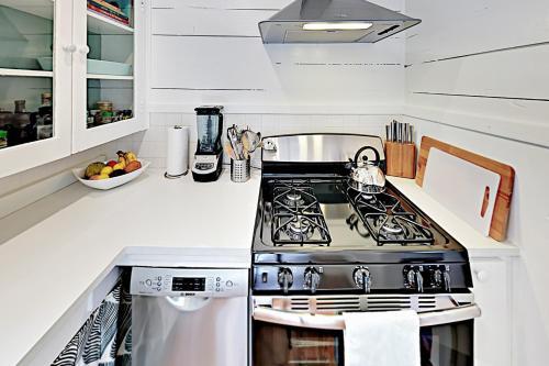 Travis Heights Bungalow
