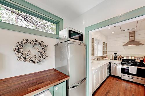 Travis Heights Bungalow