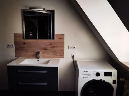 Apartamento Gem�tliche Dachwohnung Mit Dampfsauna Und Dachterrasse