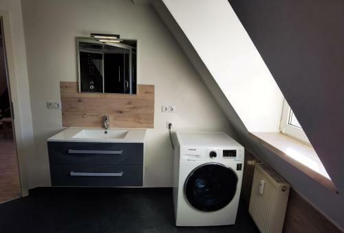 Apartamento Gem�tliche Dachwohnung Mit Dampfsauna Und Dachterrasse