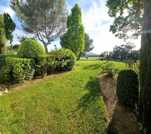 Apartamento Golf de Pont Royal ** Appartement Paisible