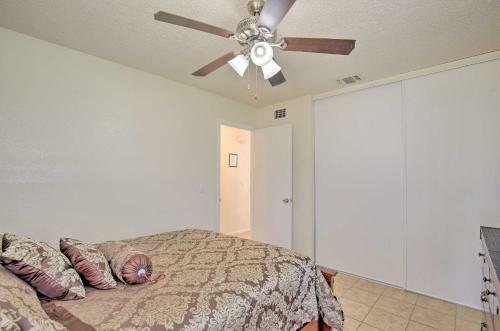 Sunny San Antonio Home With Backyard And Patio!