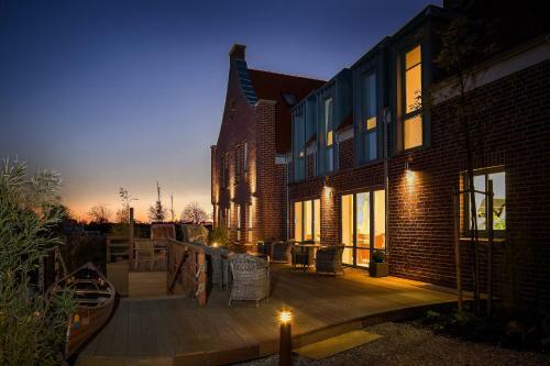 Grachtenhuus Hotel Greetsiel