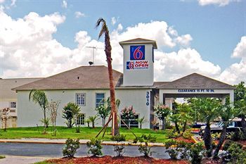 Motel 6 Pasadena