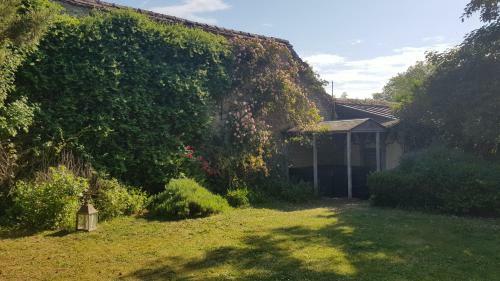 Bed & Breakfast Le Clo�tre Saint-liphard