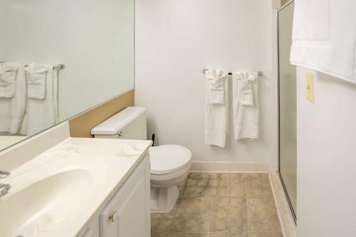 2br Premium Apartment With Gym Parking & Pool By Envitae