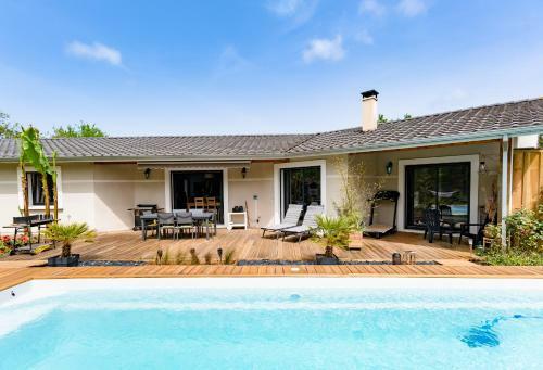 ?magnifique Villa Avec Piscine Spa? Sans Vis � Vis