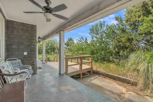 Manor And Mutts #2 Cottage