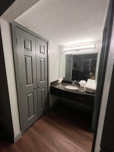 Hotel Sandston Inn