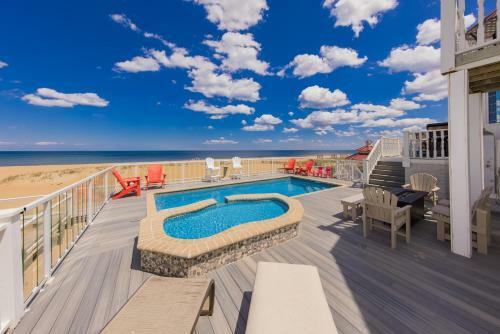 Seaside Sanctuary Oceanfront- Pool Open Year Round