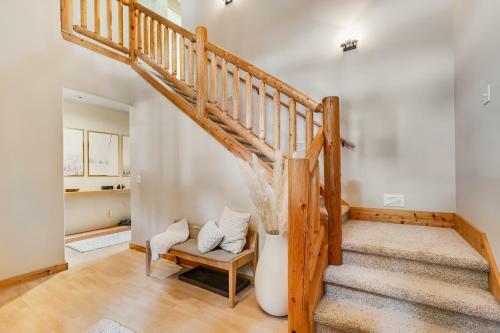 Cascade Lodge