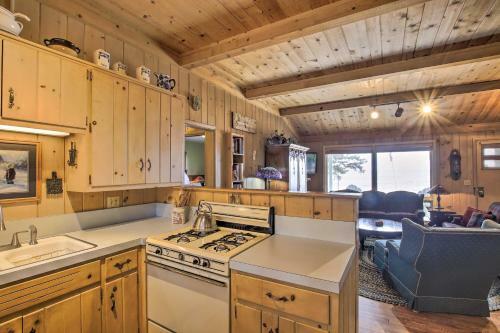 Cozy Baileys Harbor Cottage On Lake Michigan!
