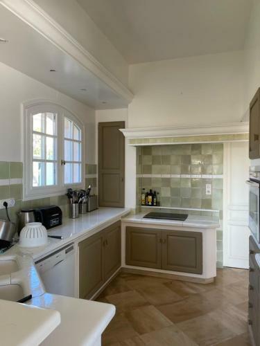 Luxury Villa With Garden And Pool In Mougins!