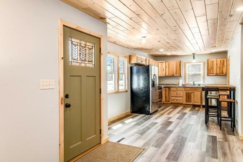 Eagle River 70 Chain Home
