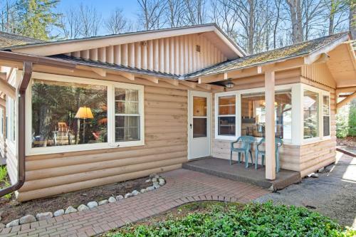 Big Lake Loop Home