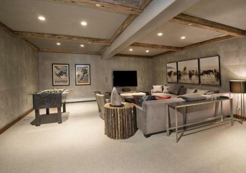 5 Bedroom Private Home With The Easiest Mountain Access Home