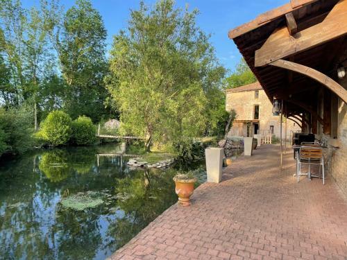 Hostal Le Petit Courault
