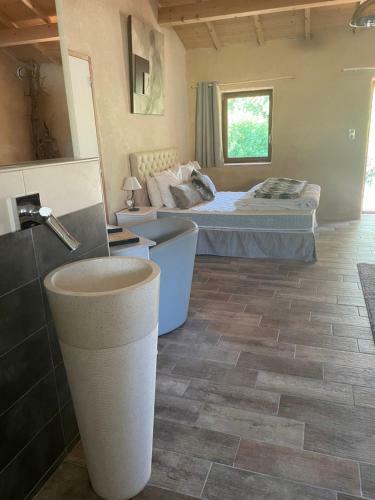 Hostal Le Petit Courault