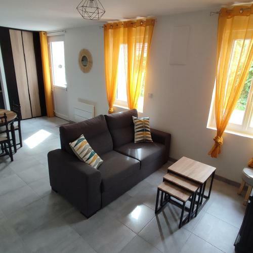 Apartamento Agr�able Maison de Ville R�nov�e