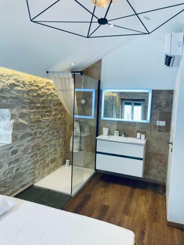 Apartamento Maison Atypique En C?ur de Village