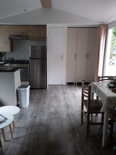 Camping Les Pierres Couch�es