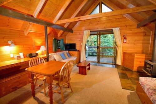 Lodge Mt Glorious Getaways