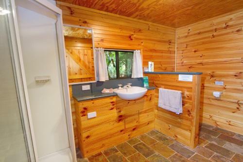 Lodge Mt Glorious Getaways